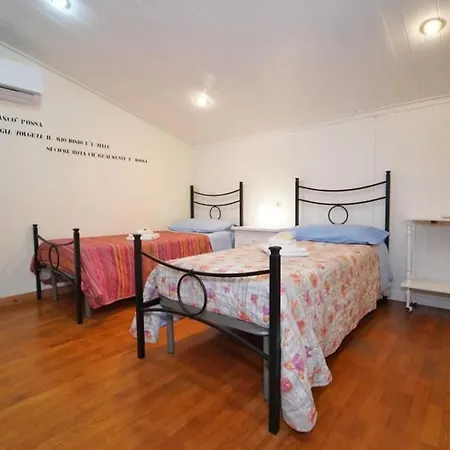 Lovely With Large Infinity Pool Area Villa *