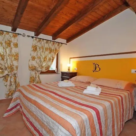 Lovely With Large Infinity Pool Area *