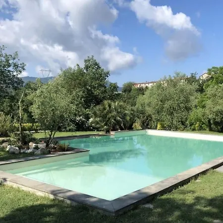 Villa Lovely With Large Infinity Pool Area