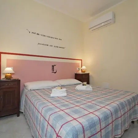 Lovely With Large Infinity Pool Area Serricciolo